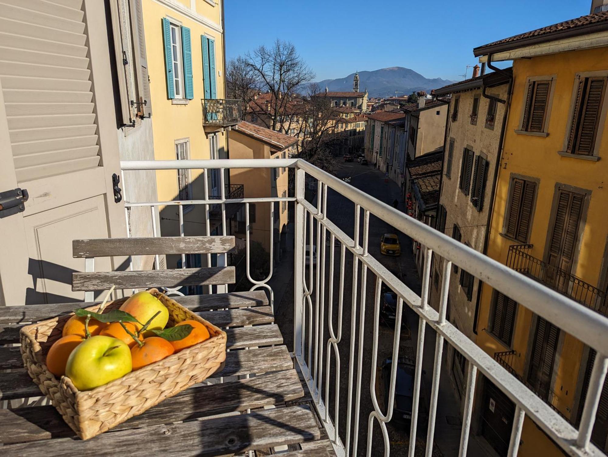 Papavero70 Bergamo Exteriör bild